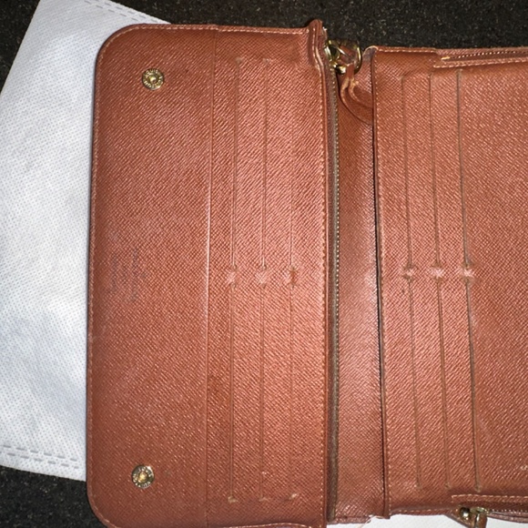 Louis Vuitton wallet - Picture 4 of 10